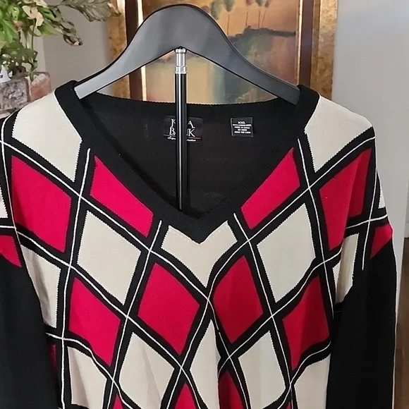 Jos. A. Bank Signature Merino Wool Argyle V-Neck Sweater - Picture 2 of 5